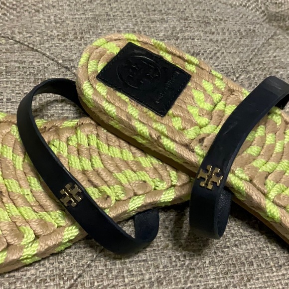 Tory Burch Sandals size 10 - Picture 3 of 6